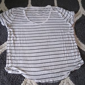 Black & white striped tee